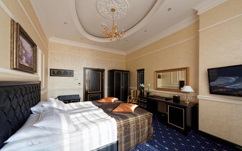 Business Twin Room image 1