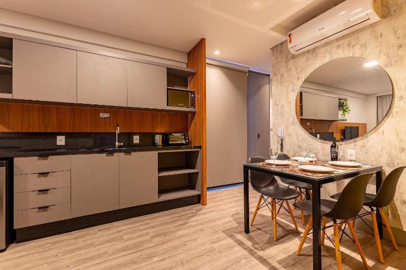 Confortável Loft com Vista Mar e piscina - Aion - image 4