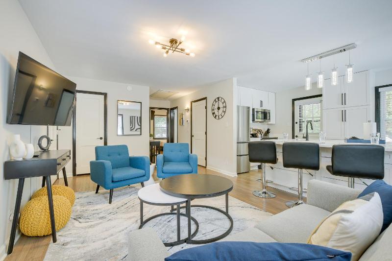 Modern Raleigh Vacation Rental about 3 Mi to Downtown! Images