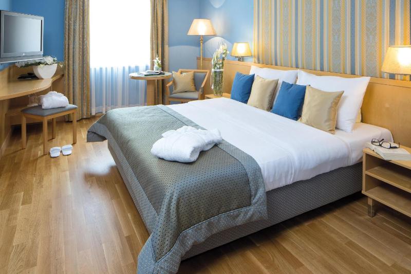 Executive Double Room image 1