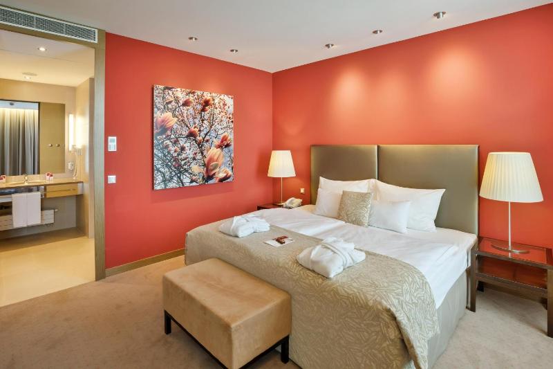Junior Suite image 3