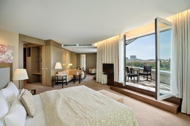 Suite image 4
