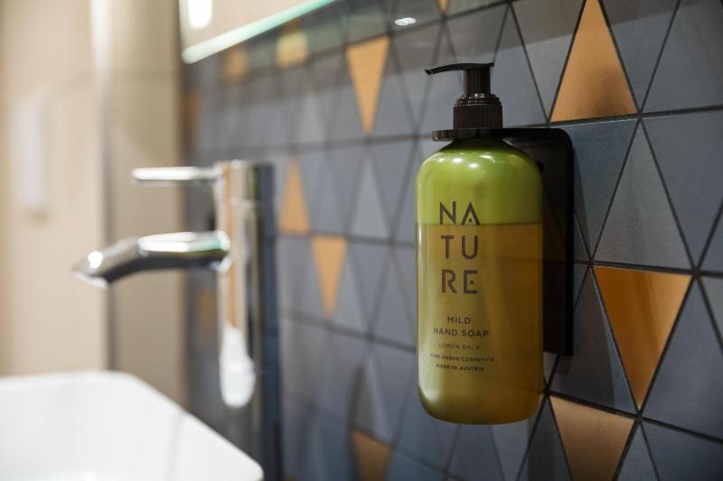 Classic Room image 2