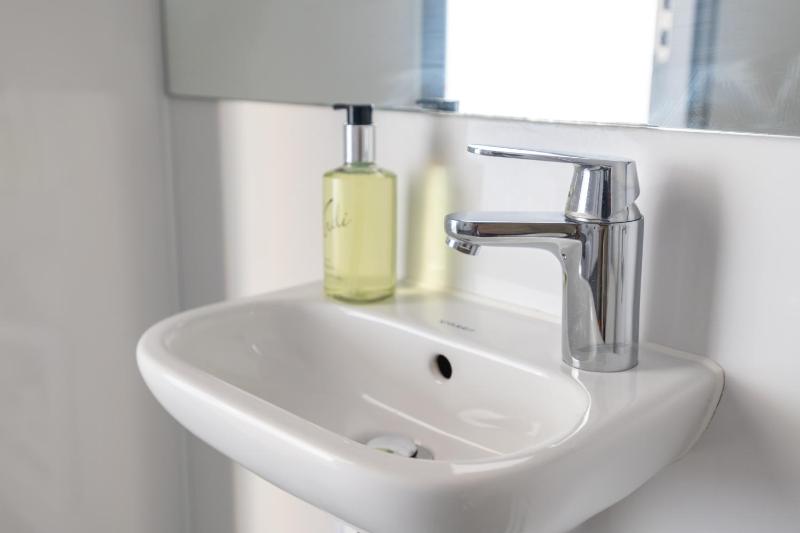 Double Room - Disability Access image 2