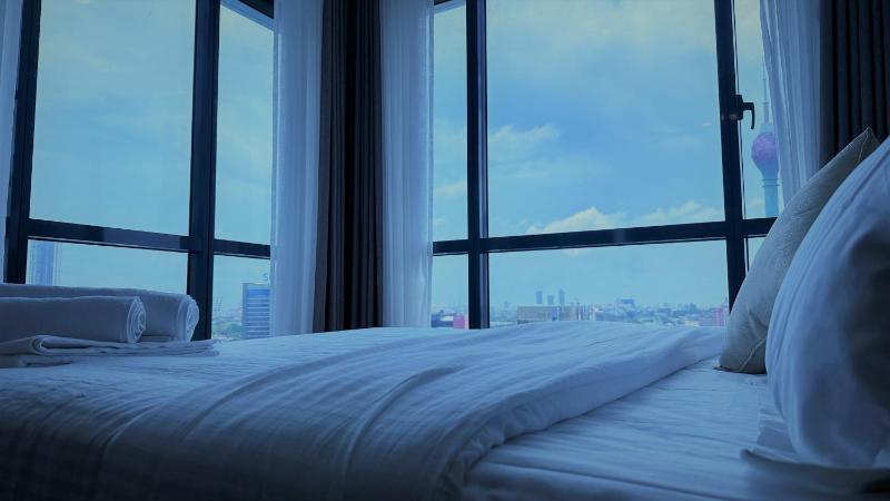Cosy home in heart of Colombo at Capitol Twinpeaks. - image 12