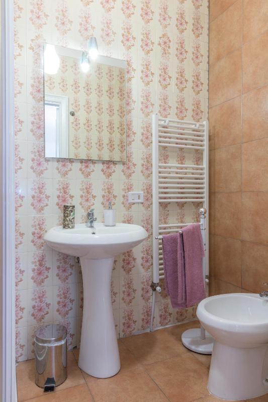 Superior Double Room with Balcony and Garden View image 4