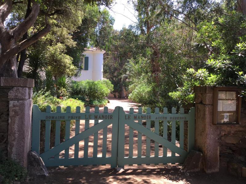 Le Manoir de Port-Cros - image 19