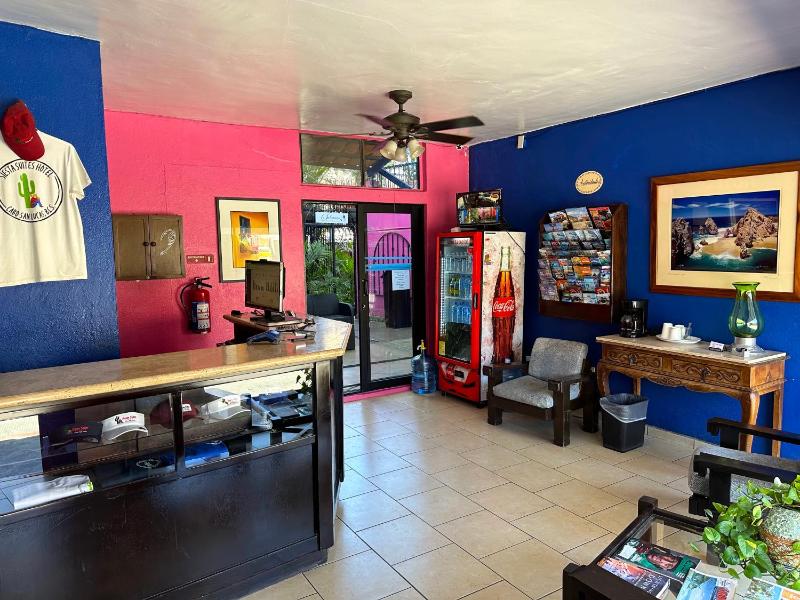 Siesta Suites Boutique Hotel - image 10