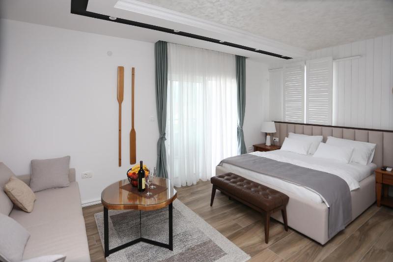 Studio with Sea View image 4