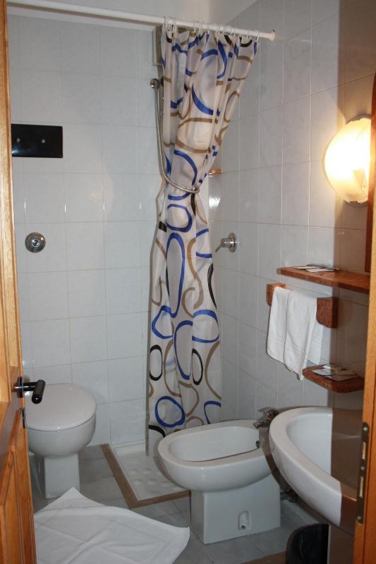 Double or Twin Room image 2