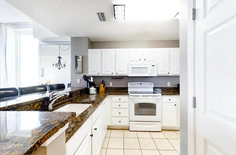 Palacio Unit 1806 - image 22