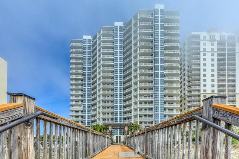 Palacio Unit 1806 - image 18