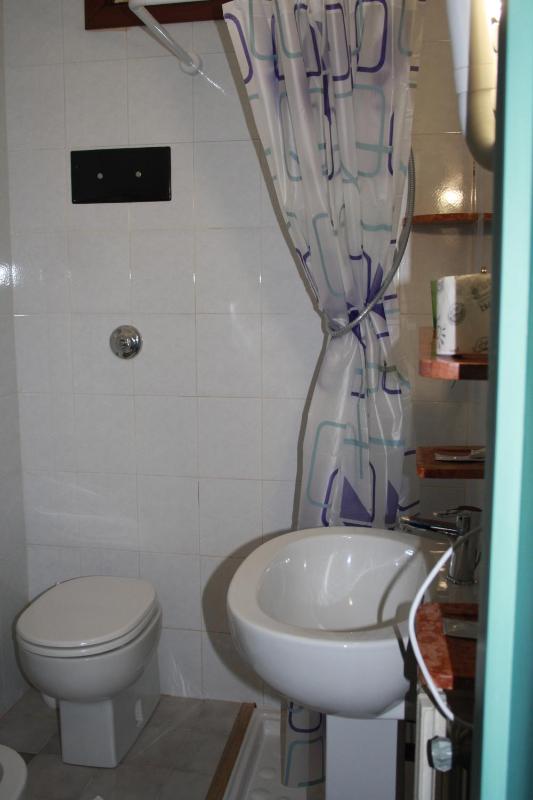 Double or Twin Room image 3