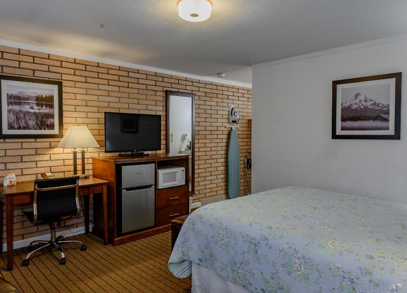 Queen Room image 3