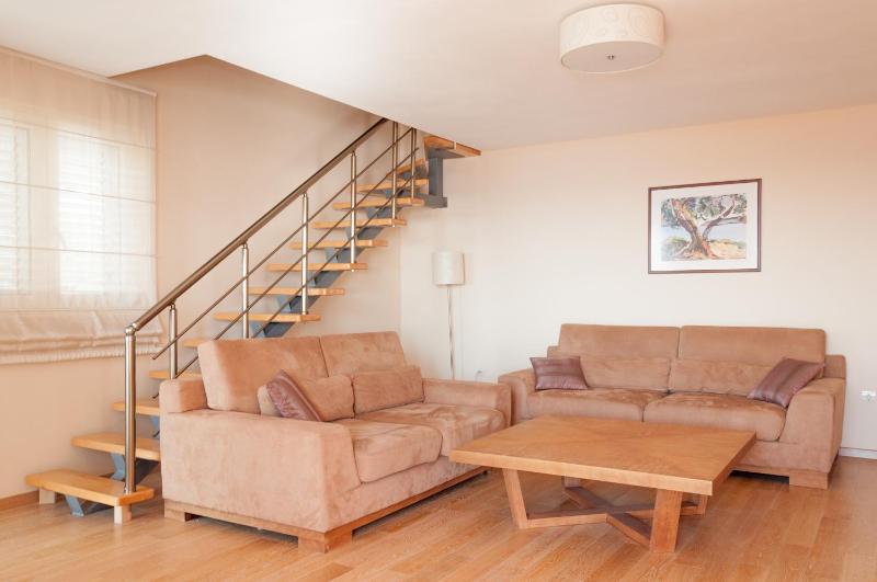 Three-Bedroom Apartment - Penthouse image 3