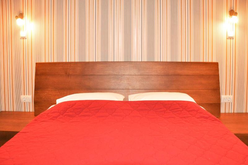 One-Bedroom Apartment with Terrace image 3