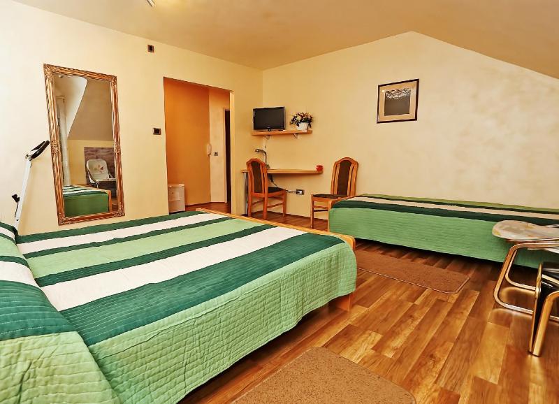 Triple Room image 3