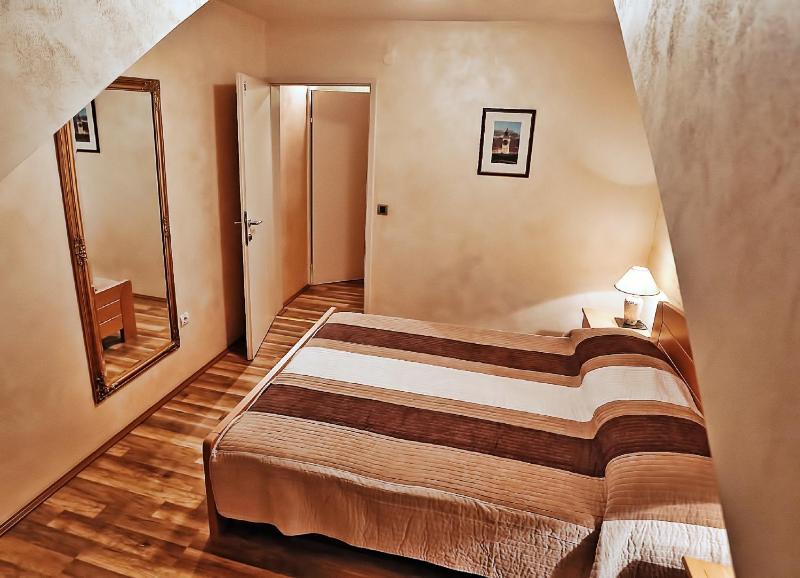 Quadruple Room image 4