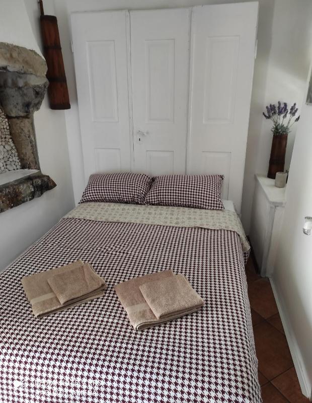 Double Room with Private Bathroom image 1