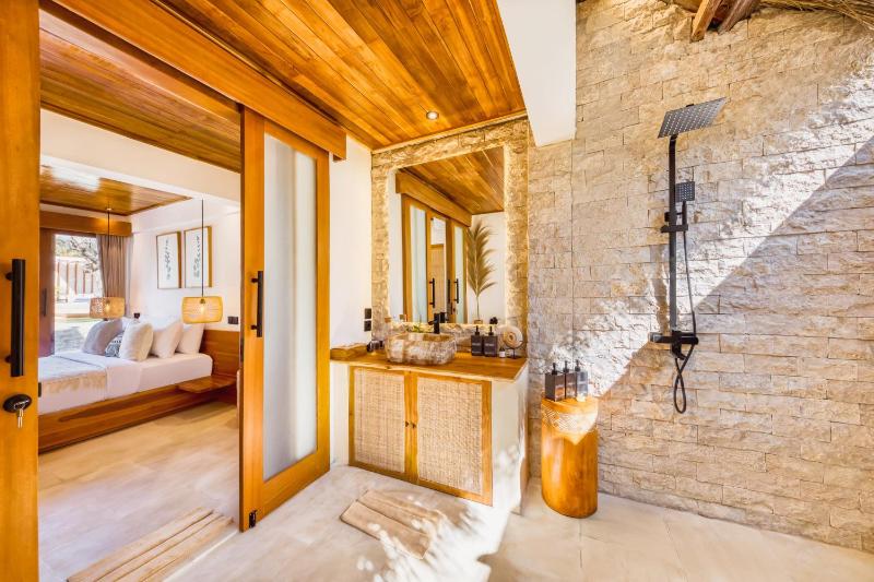 Villa Atlanta - New Luxury 7BDR Prime Location - image 28