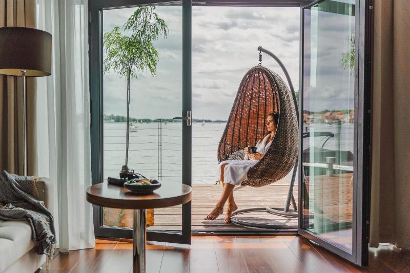 Apartment with Lake View image 3