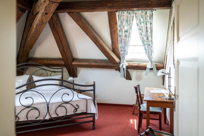 Double Room - Attic image 1
