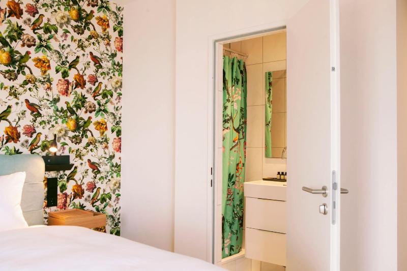Superior Queen Room image 2