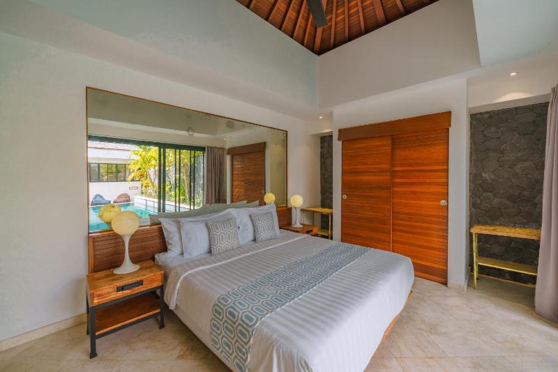 Villa Yasmee : Cozy and Modern 2 BR w/ Pool in Seminyak ! - image 12