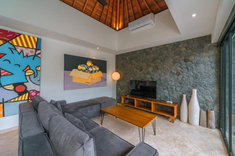 Villa Yasmee : Cozy and Modern 2 BR w/ Pool in Seminyak ! - image 10