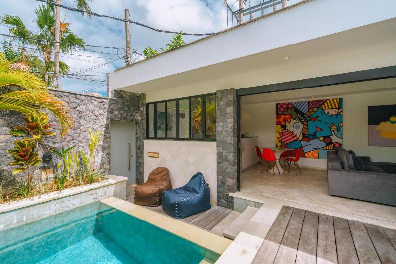 Villa Yasmee : Cozy and Modern 2 BR w/ Pool in Seminyak ! - image 5