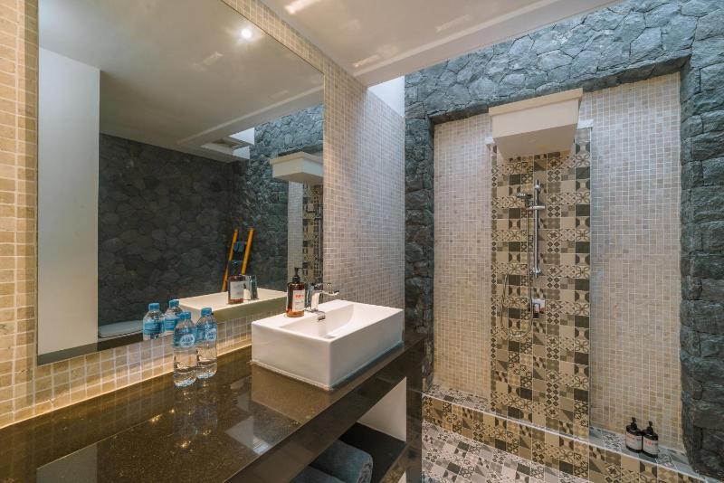 Villa Yasmee : Cozy and Modern 2 BR w/ Pool in Seminyak ! - image 22