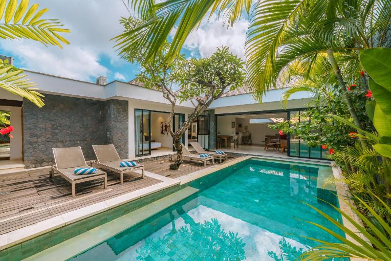 Villa Anahata: Modern 2BR Villa w/ Pool in Seminyak ! - image 16