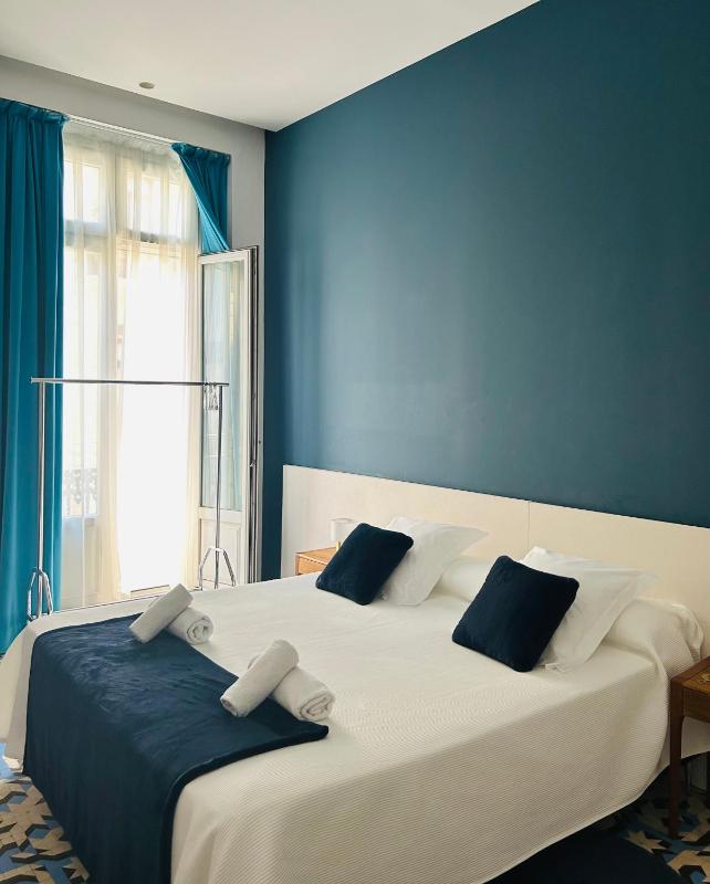 Superior Double Room image 2