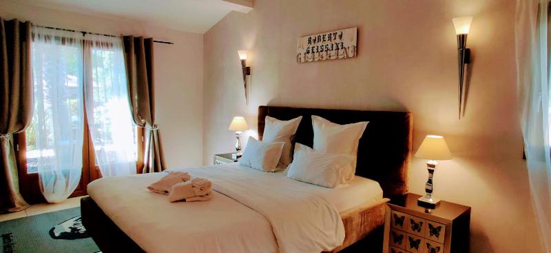 Maison Prestige Saint Tropez by Roberto Geissini - image 23