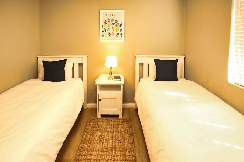 Nivica Lifestyle Living 64 Langebaan 4-sleeper - image 8