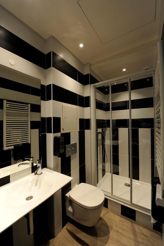 Bed in 4-Bed Female Dormitory Room image 4