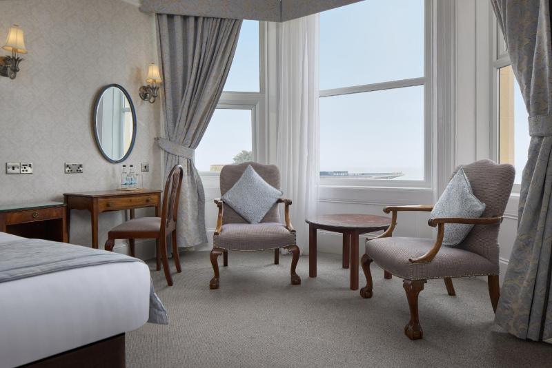 Executive Double Room with Sea View image 4