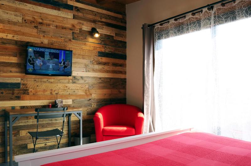 Superior Double Room with Terrace image 3