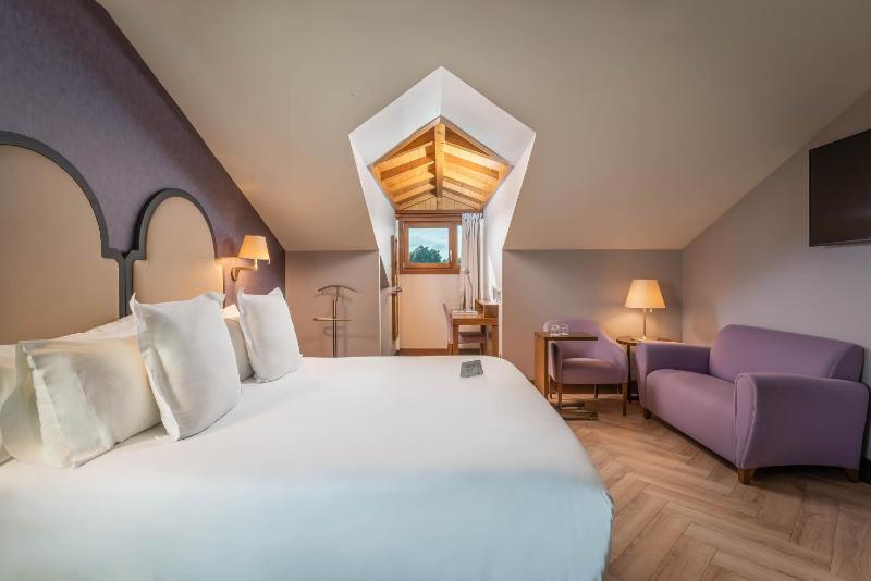 ASTUR Attic image 1