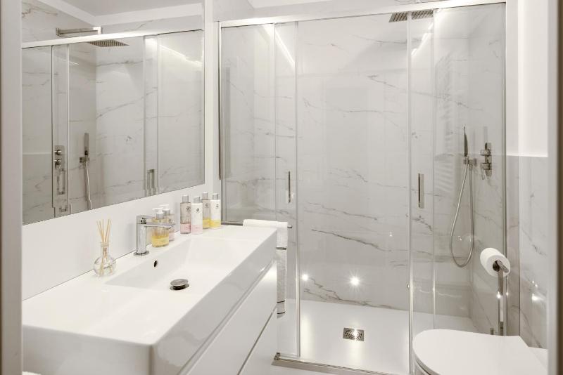 Carthusia Suites Roma - image 5