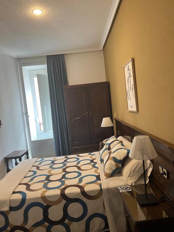 Hostal Sonsoles Madrid-Centro - image 7