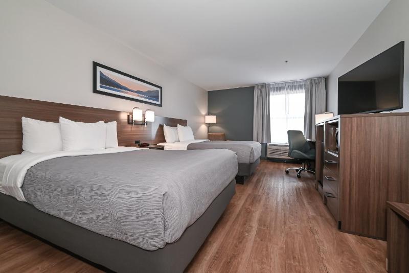 Standard Double Room with Two Double Beds, Exterior Corridor image 2
