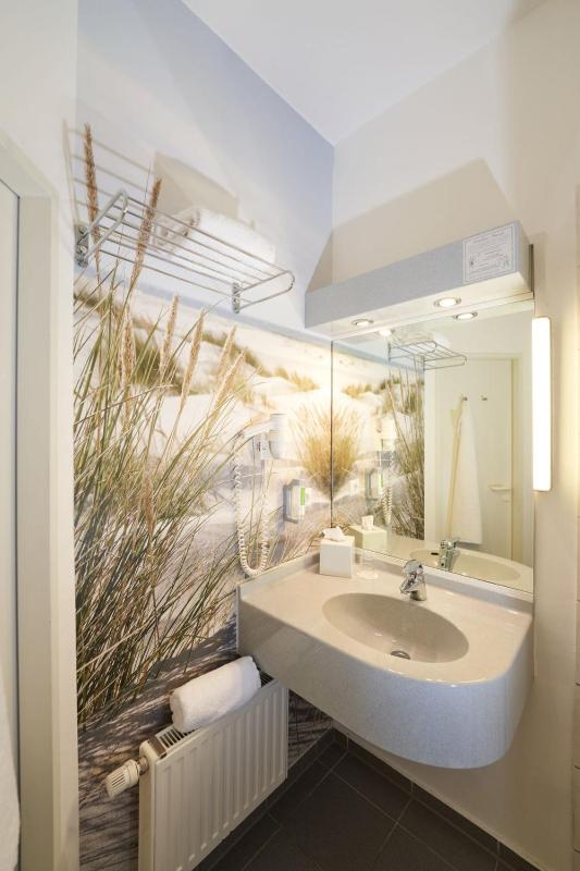 Family Special (2 Adults + 2 Children) (2 x Double Room) (without Connection door) image 1