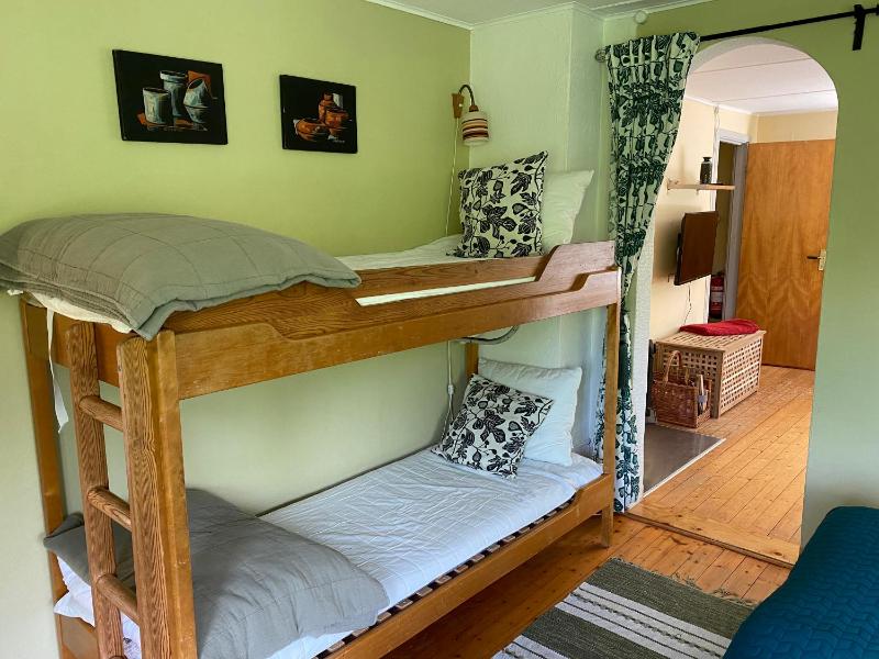 Large Double Room image 4