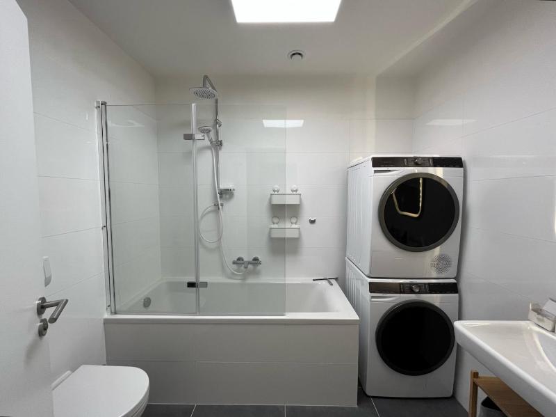 Brno City Center Apartment with parking and a big terrace - image 6