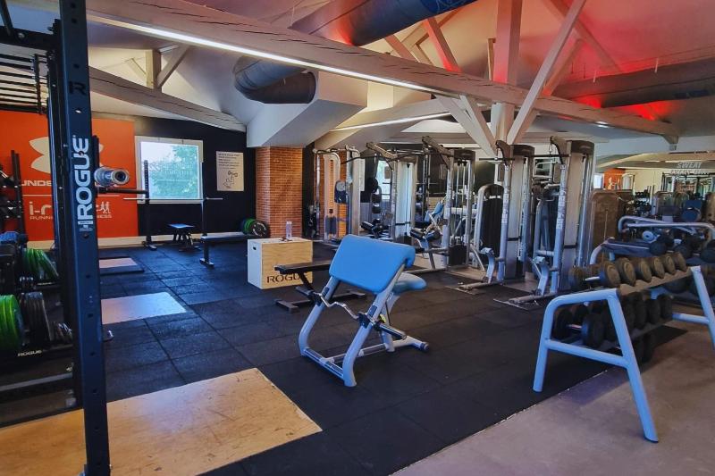 Family Room image 4