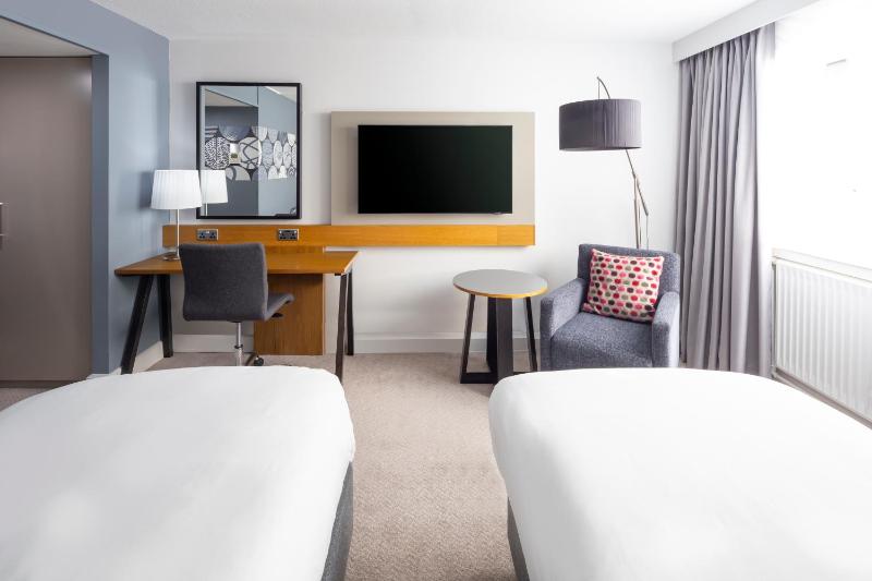 Standard Room image 2