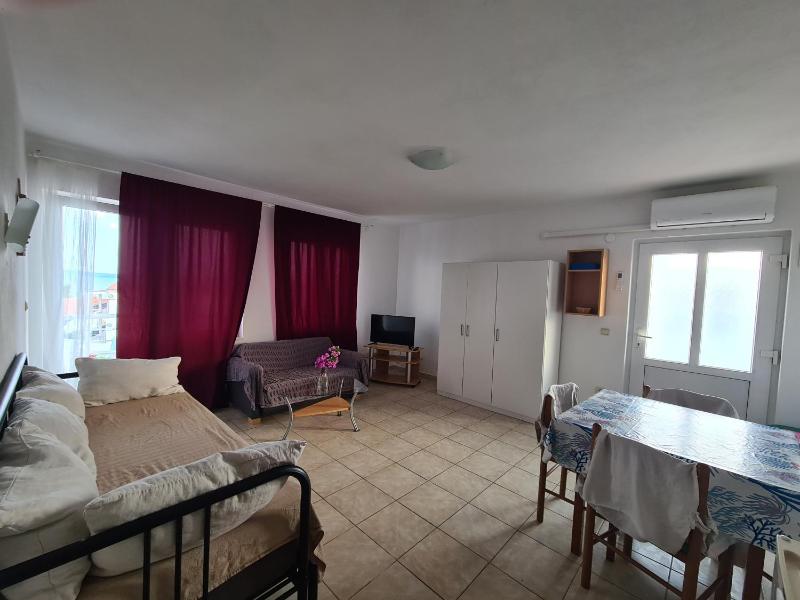 Apartment with Balcony image 2
