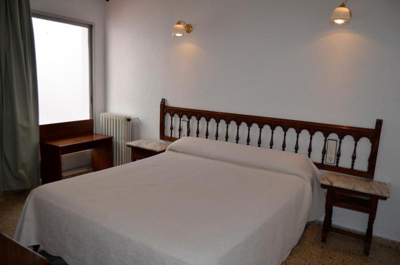 Hostal Blayet - Hostal Automatizado - image 15