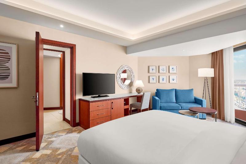 Connecting Family King Room with City View